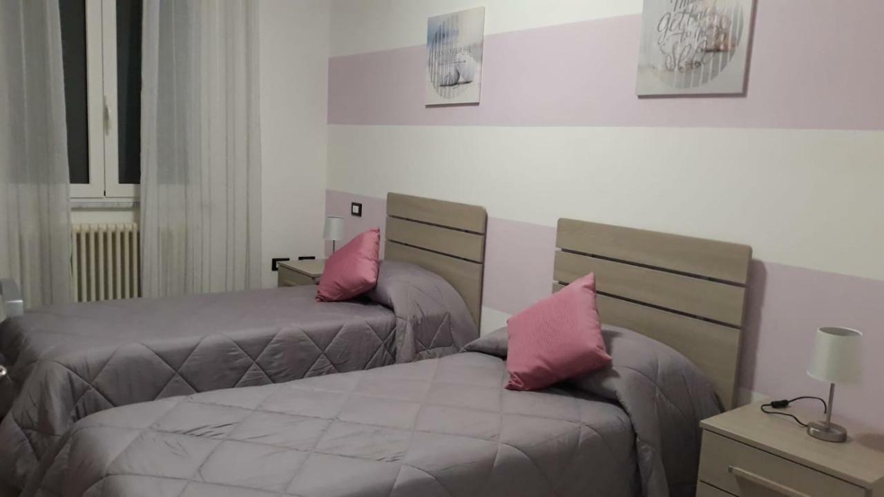 Casa Vacanze Alba Villa Romito Magra Esterno foto